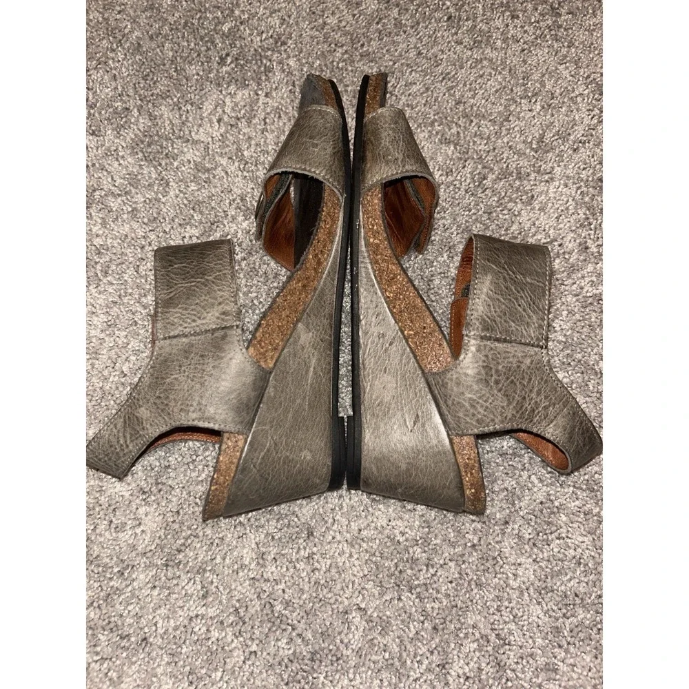 Taos Women's Sandals EU Size 39 Leather US 8 Ankle Strap Open Toe